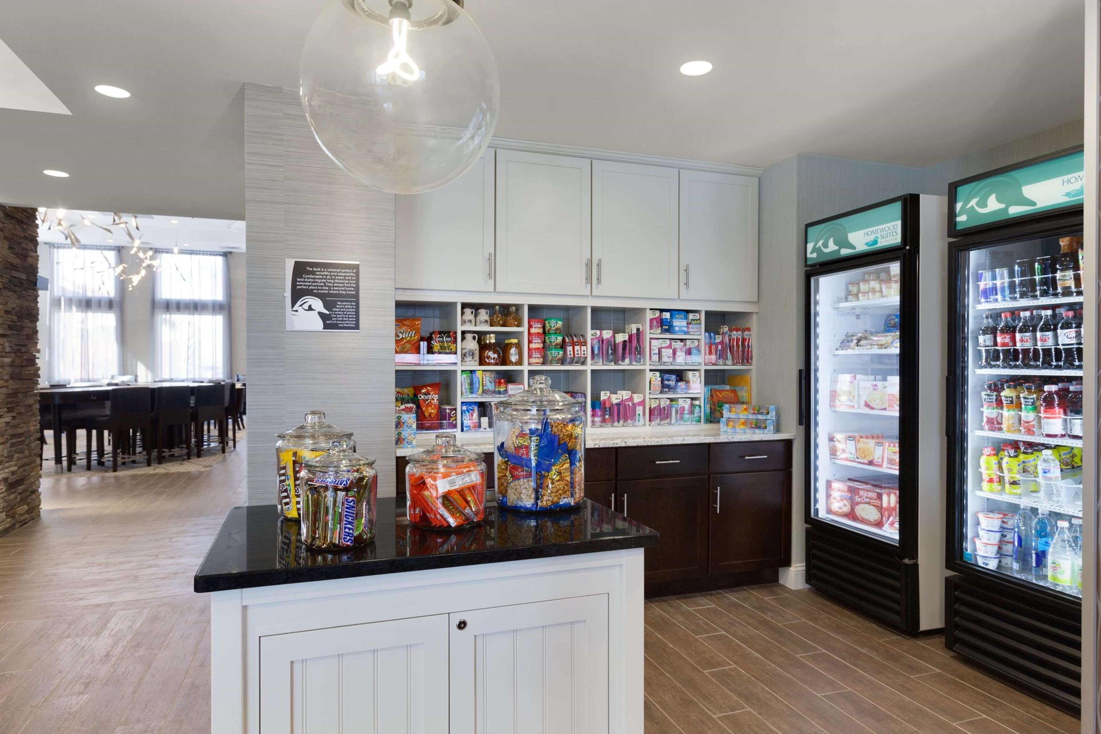 Homewood Suites By Hilton Burlington Esterno foto