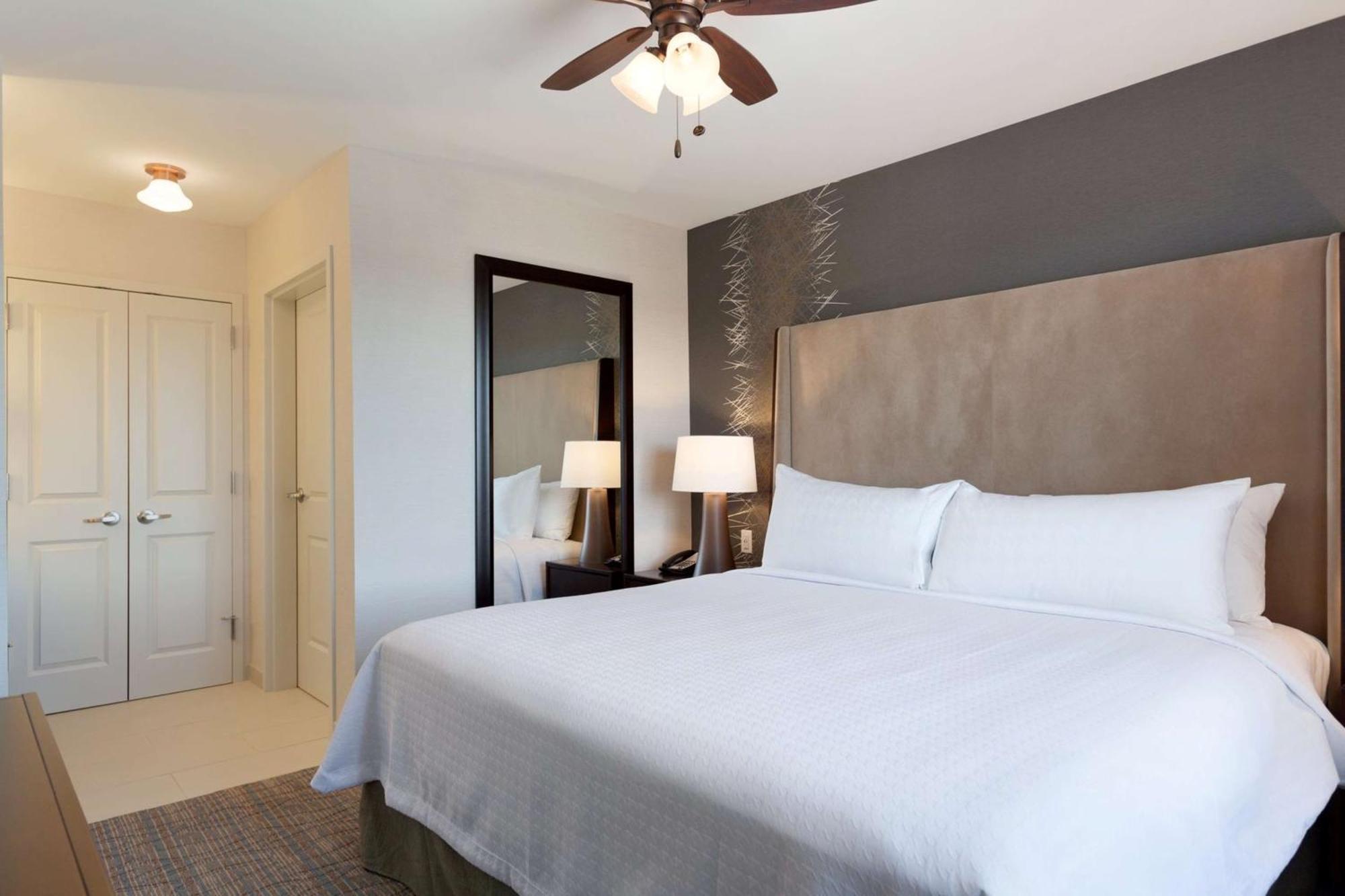 Homewood Suites By Hilton Burlington Esterno foto